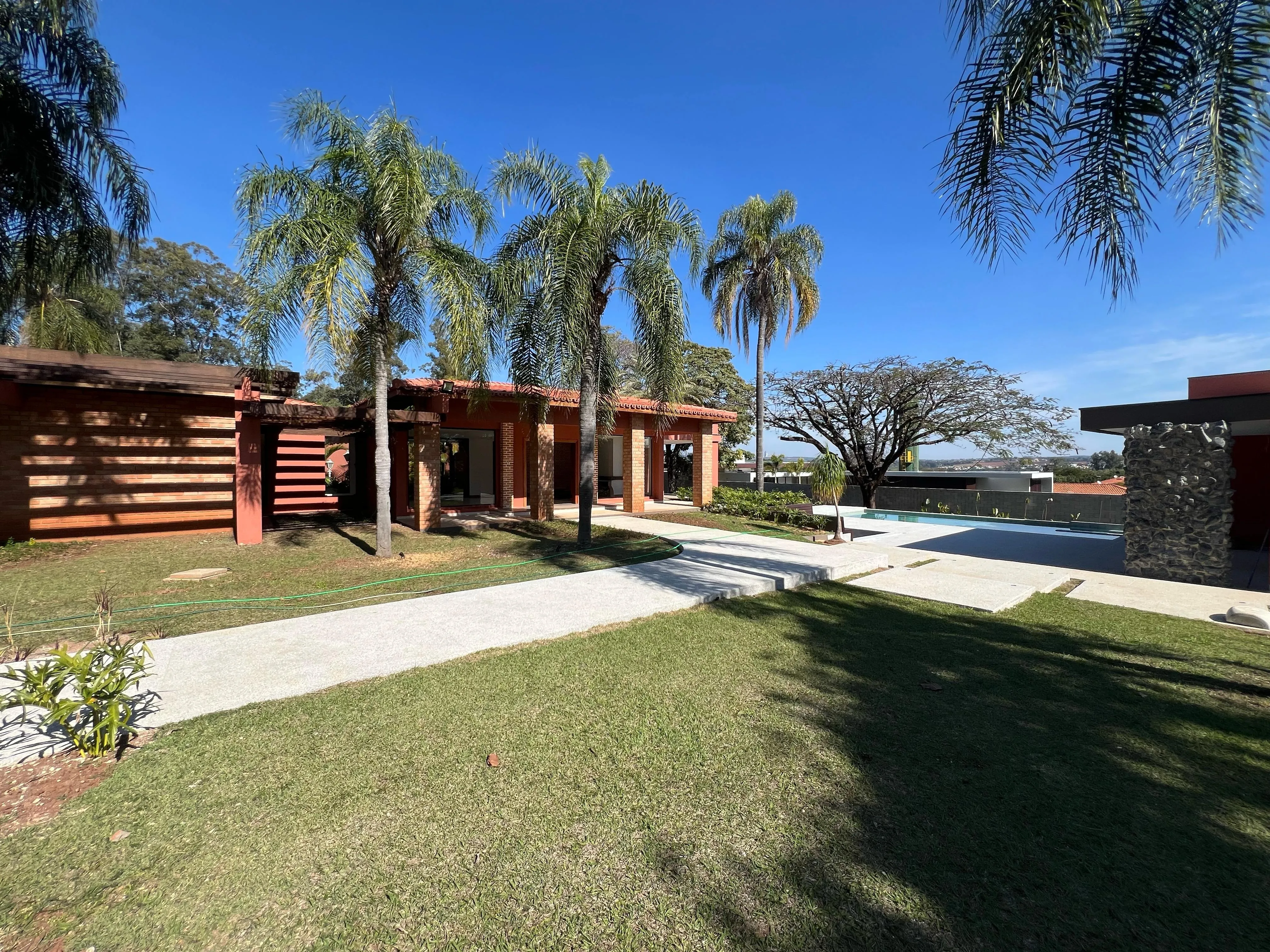 Imagem Casa de Alto Padrão com Arquitetura Exclusiva em Condomínio Privilegiado Residencial Chácara Santa Maria