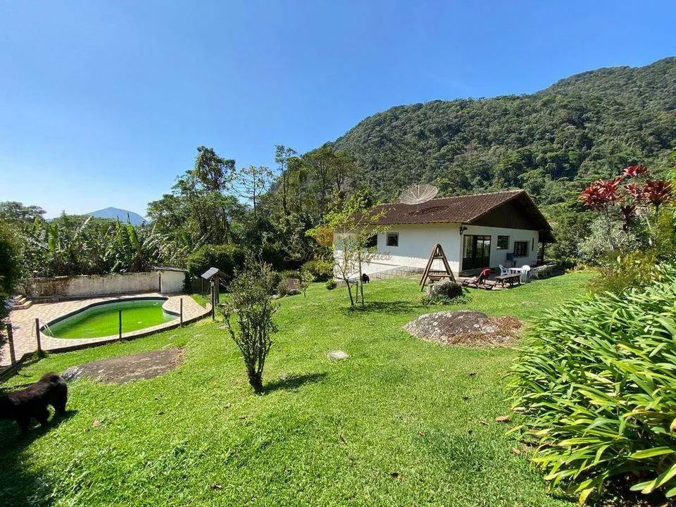 Imagem Casa para Venda em Teresópolis / RJ no bairro Granja Guarani
