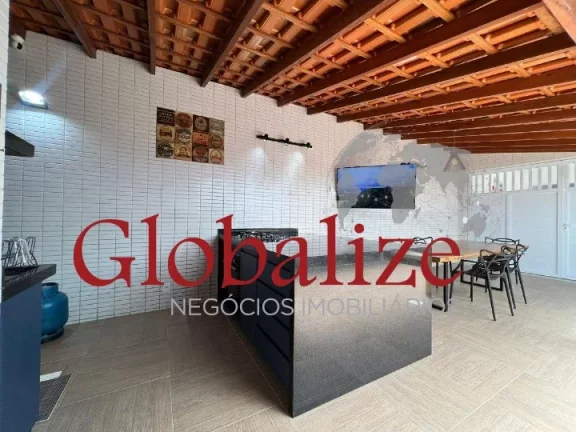 Imagem Casa Triplex com 3 suítes e 2 vagas no bairro Embaré em Santos por R$ 1.299.000,00