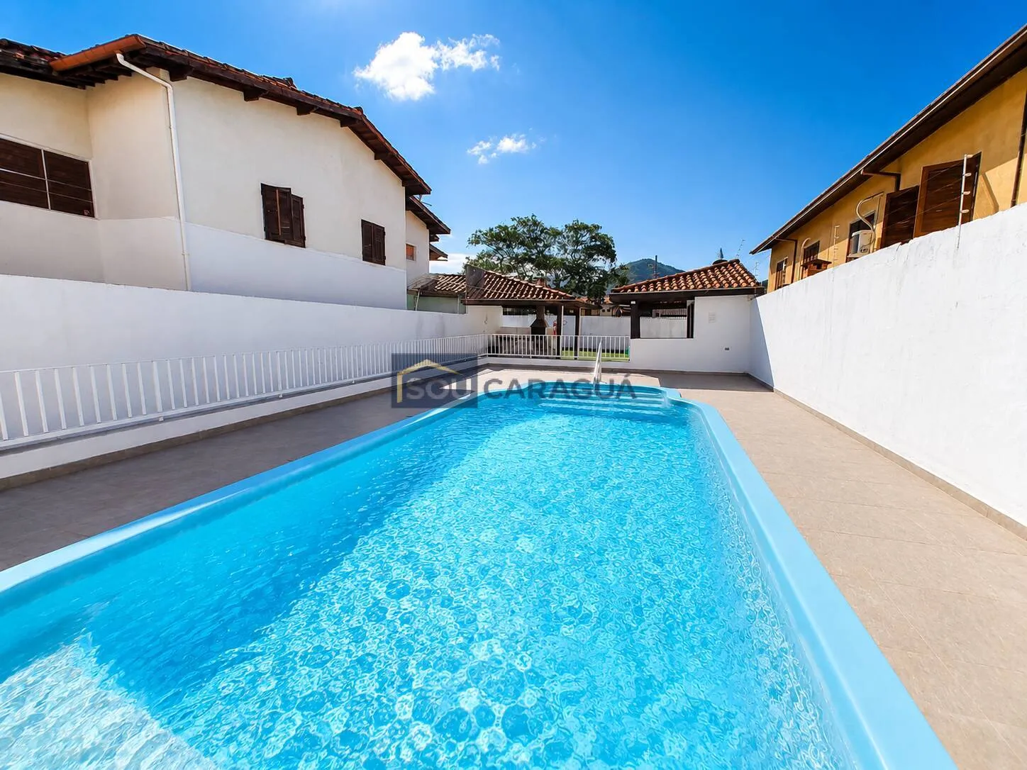 Imagem Apartamento a venda 400m da praia Martim de Sá com 2 vagas de garagem