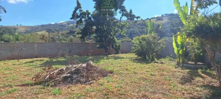 Imagem Linda chacara com campo de futebol