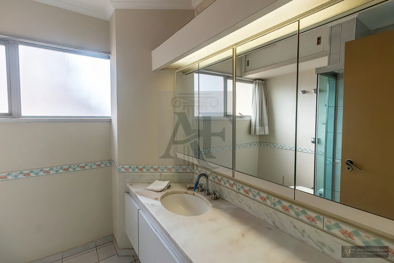 Imagem Apartamento à venda em Itaim Bibi, São Paulo