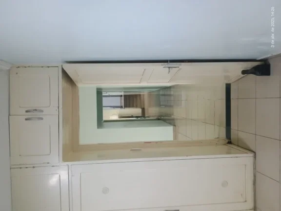 Imagem ???? "Essa casa enorme tá desocupada e pode ser sua! Olha só essa localização..."