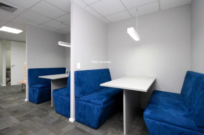 Imagem Conjunto comercial com 220m2 mobiliado na Vila Olímpia.