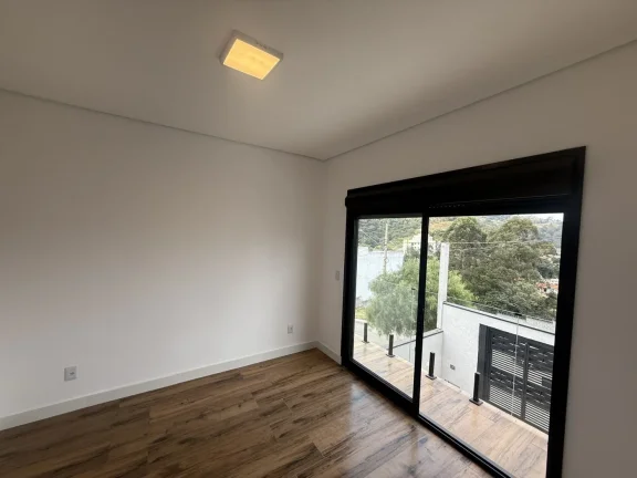Imagem Linda Casa com Piscina no Residencial Nova Jaguari