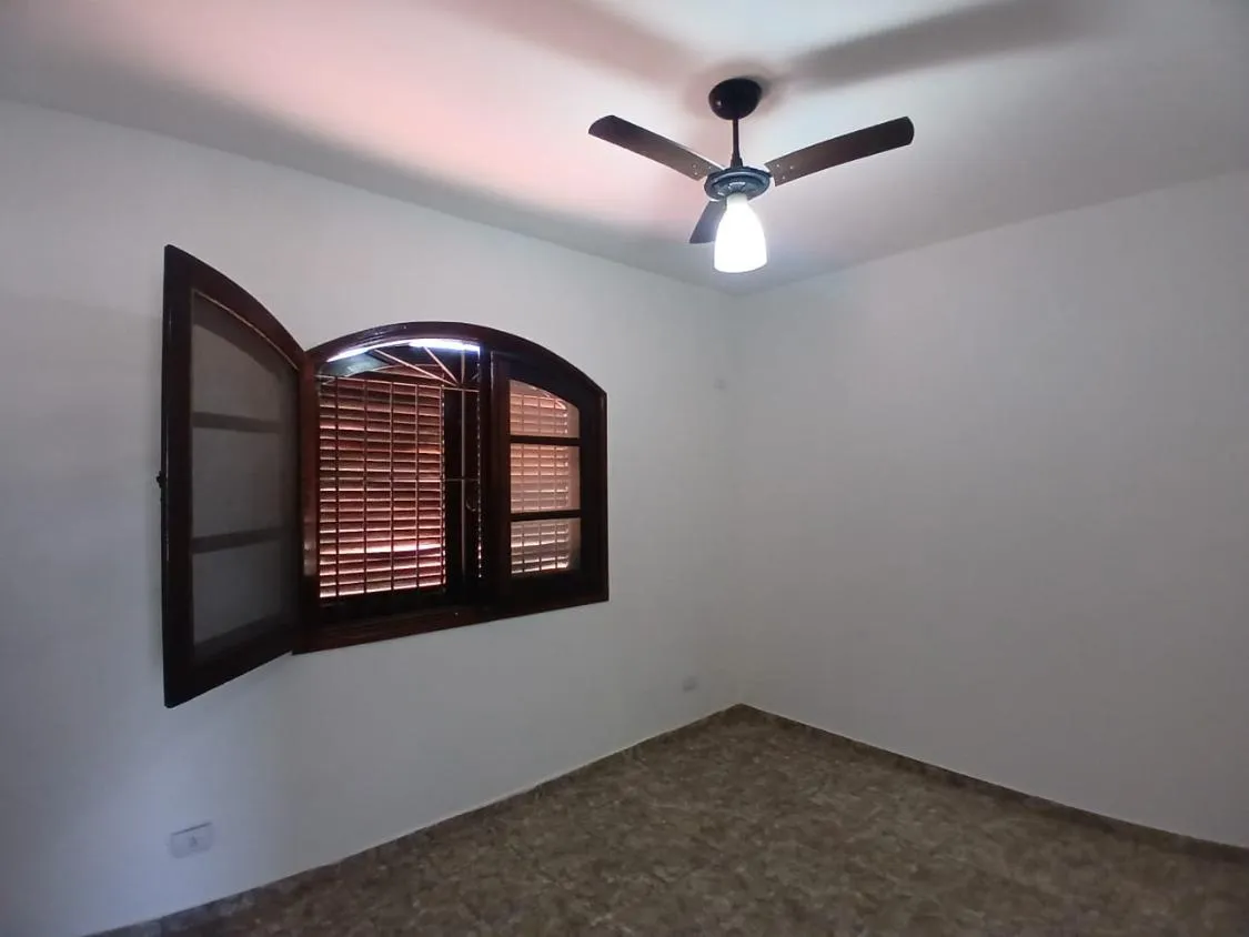 Imagem CASA COM PISCINA PARA VENDA E LOCAÇÃO NO MOSTEIRO EM ITANHAÉM LADO PRAIA ACEITA FINANCIAMENTO BANCARIO