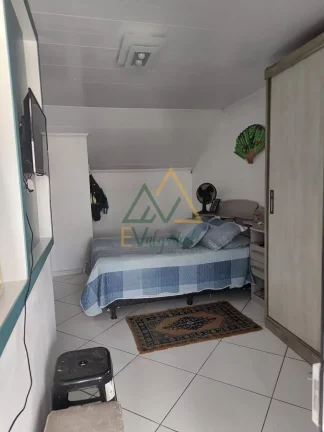 Imagem Casa com ático à venda Campo de Santana Curitiba PR