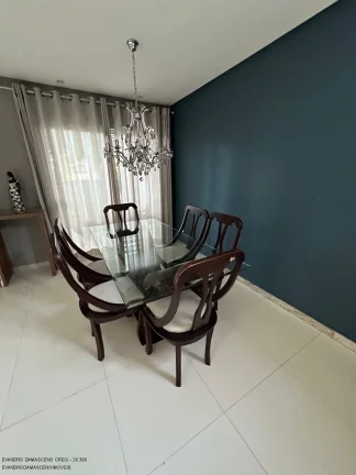 Imagem Alugue uma casa de luxo em condomínio exclusivo em Catu de Abrantes, Camaçari-BA! 5 quartos, 5 suítes, 3 salas, 2 banheiros, 2 vagas de garagem e 300m² de área.