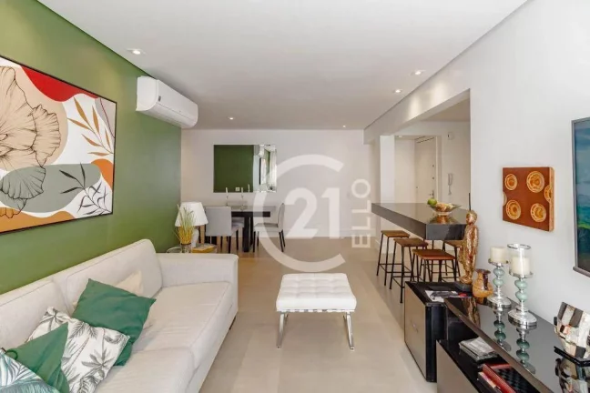 Imagem Apartamento reformado com 105m² no coração do Itaim Bibi.