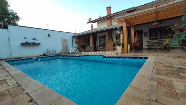 Imagem Casa térrea a venda no bairro Itapoan, Paulínia.

Excelente casa térrea com 540 metros de terreno...