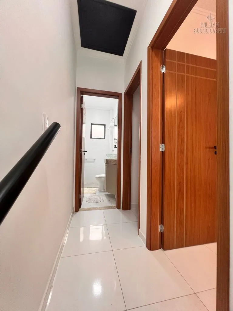 Imagem Casa Térrea em Condomínio, bairro Maracanã - A 300 Metros da Praia