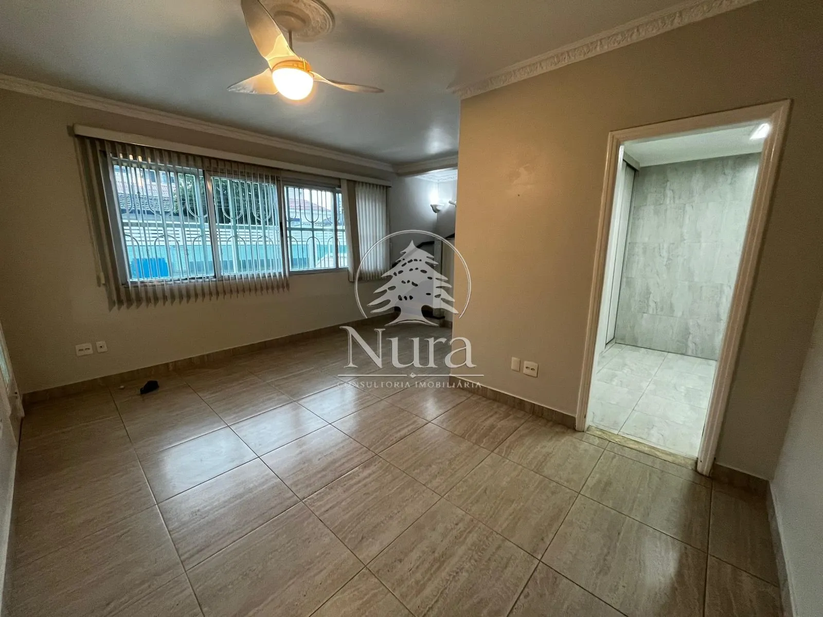 Imagem Sobrado de 3 quartos, 152m² no bairro Embaré, em Santos
