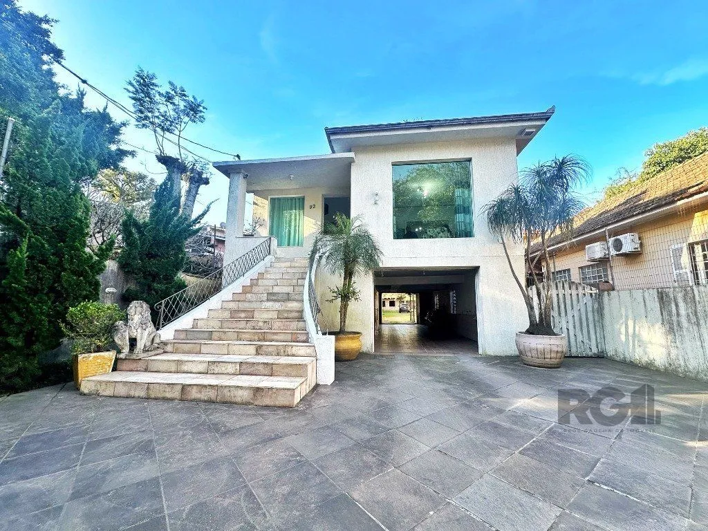 Imagem Casa comercial ou residencial com 14 vagas próxima á av. Teresópolis