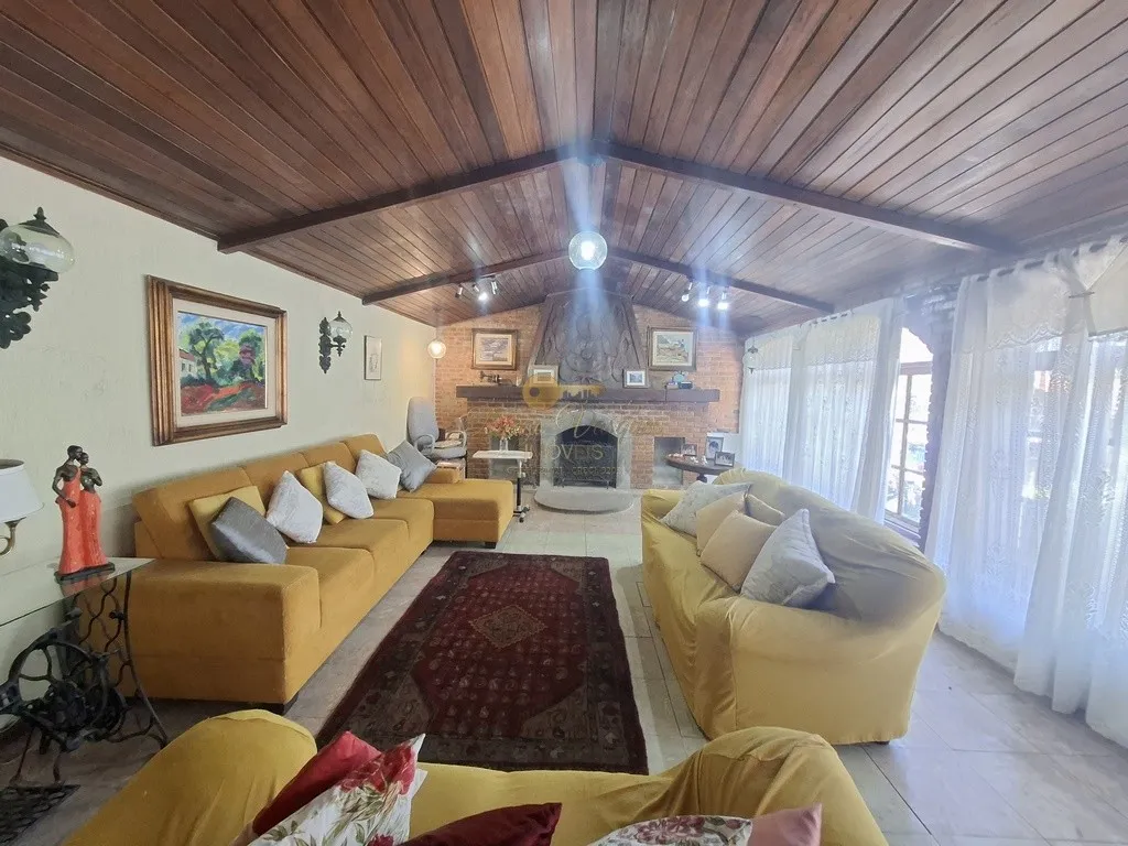 Imagem Casa para Venda em Teresópolis / RJ no bairro Santa Cecília