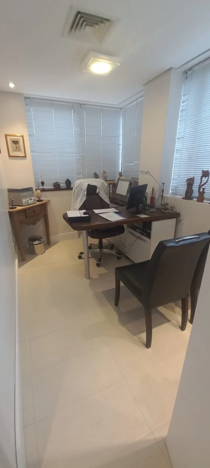 Imagem Sala / Conjunto comercial a venda no bairro Moinhos de Vento em Porto Alegre