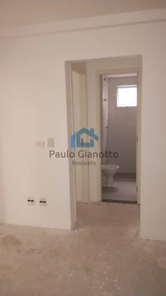 Imagem Apartamento Novo com elevador na Granja Viana