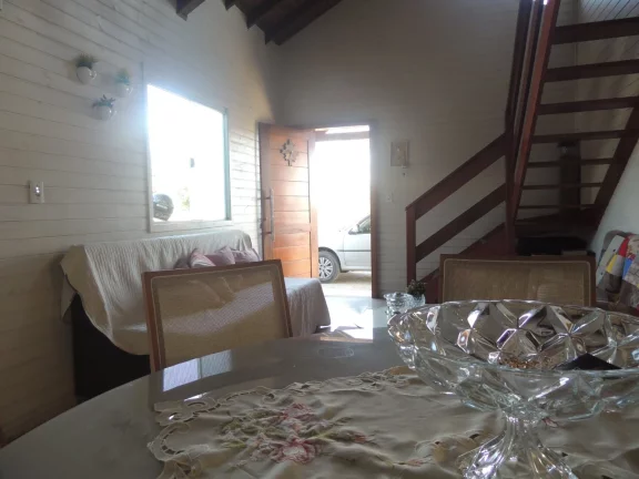 Imagem Casa à venda em Imbituba-SC, Alto Arroio: 4 quartos, 1 suíte, piscina e 150m² - Imperdível!