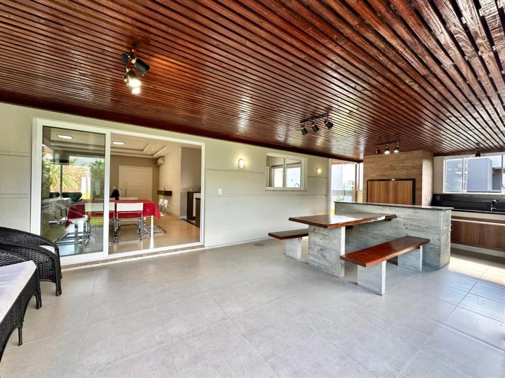 Imagem Casa em Condominio 3 Dormitórios - Bairro Atlantida Sul