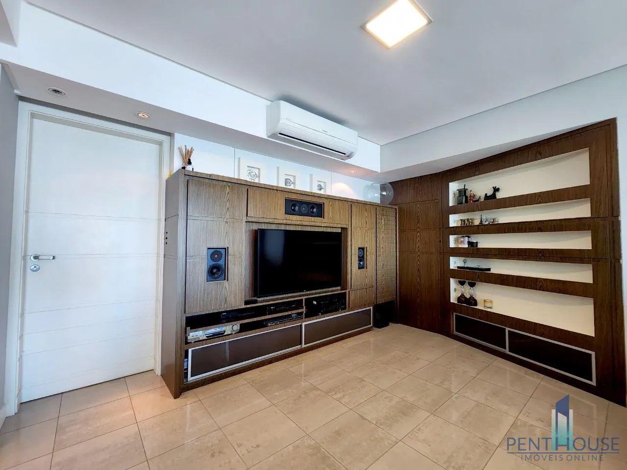 Imagem Cobertura Duplex para Venda em Balneário Camboriú, CENTRO, 3 dormitórios, 3 suítes, 4 banheiros, 3 vagas