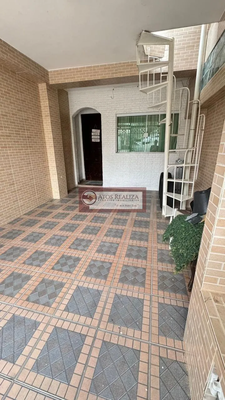 Imagem Alugo sobrado de 4 Dorms, com 180m², R$3700, próximo ao estação autódromo de Interlagos.