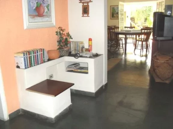Foto do imóvel Casa com 04 dormitórios - Próximo a Prefeitura.