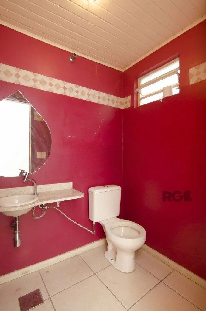 Imagem Excelente casa de 116m² com 2 dormitórios no bairro Cidade Baixa.