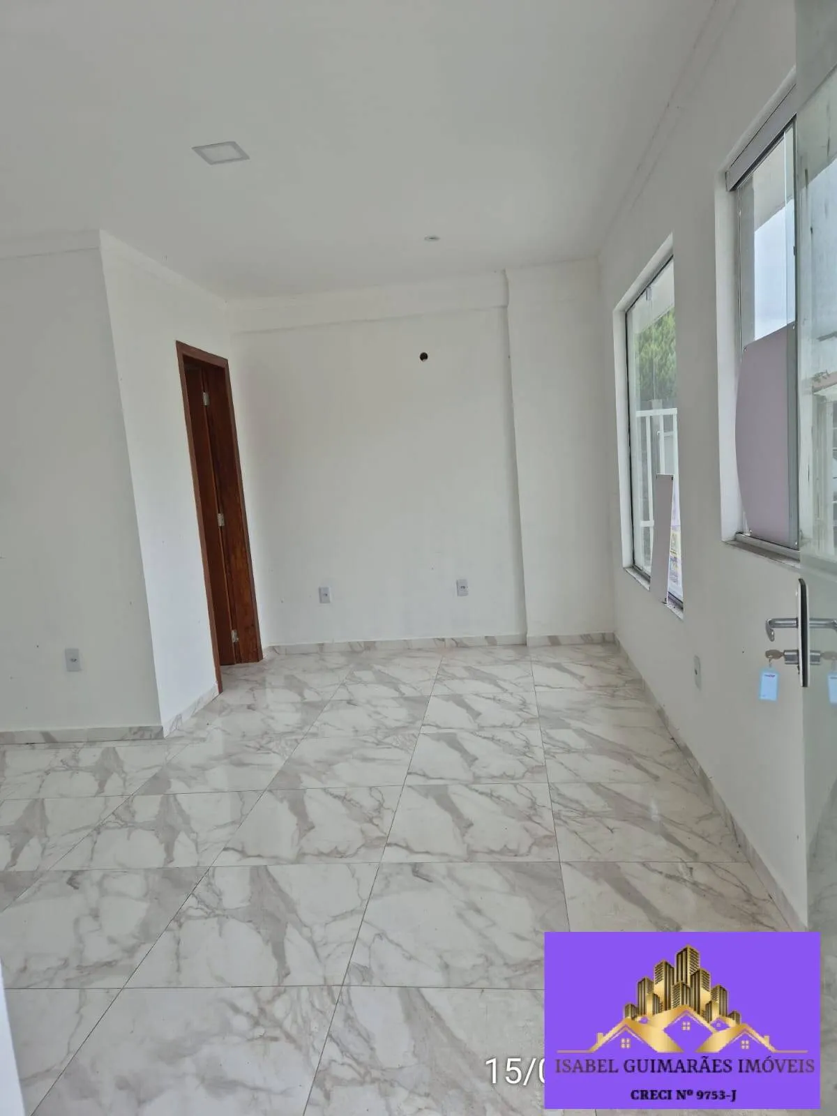 Imagem Alugo Sala Comercial Próxima da Avenida Principal, no Gravatá de Navegantes