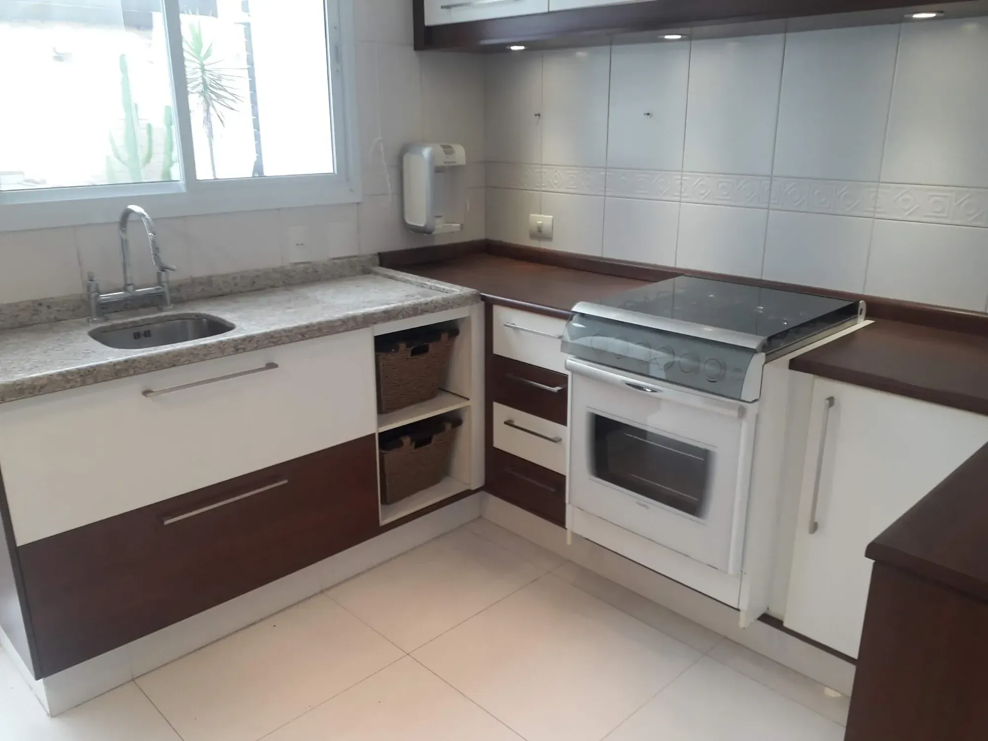 Foto do imóvel: Casa de Condomínio com 2 Quartos para Alugar, 125 m² em Granja Viana - Cotia