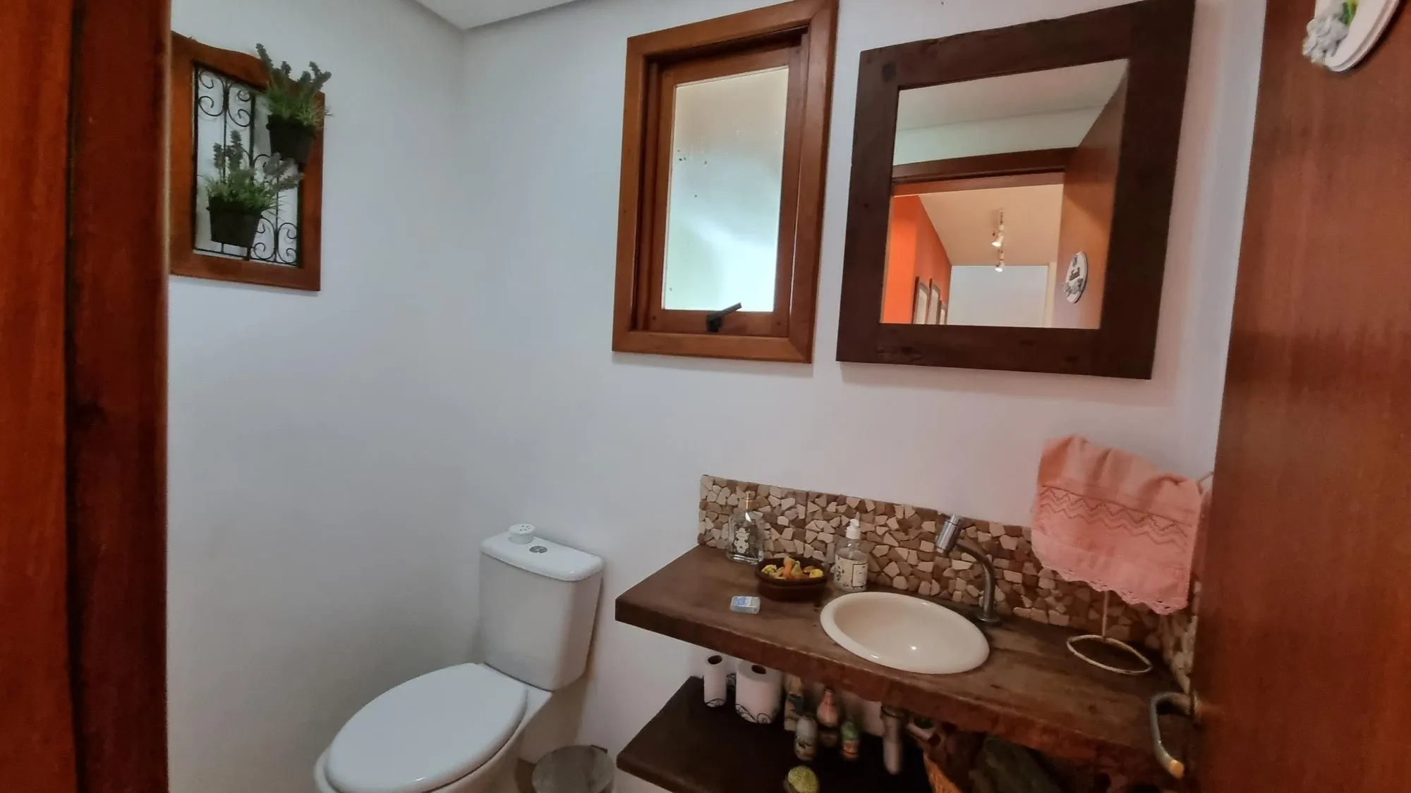 Imagem Casa para Venda - 600m², 4 dormitórios, sendo 4 suites, Vila Nova