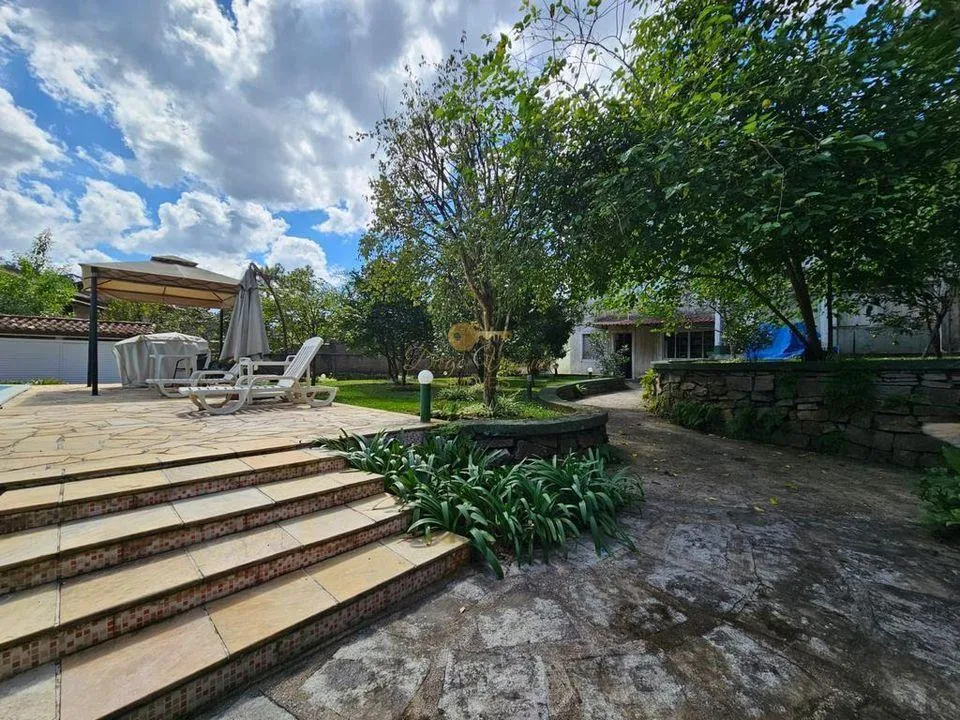 Imagem Casa em Condomínio para Venda em Teresópolis / RJ no bairro Comary