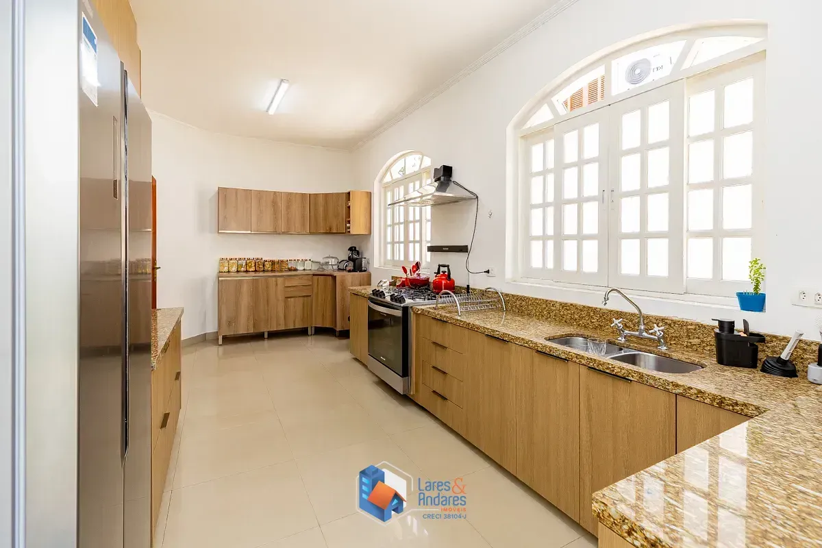Imagem Casa para venda em Jardim Santo Amaro com 4 quartos, sendo 3 suítes, 315m²