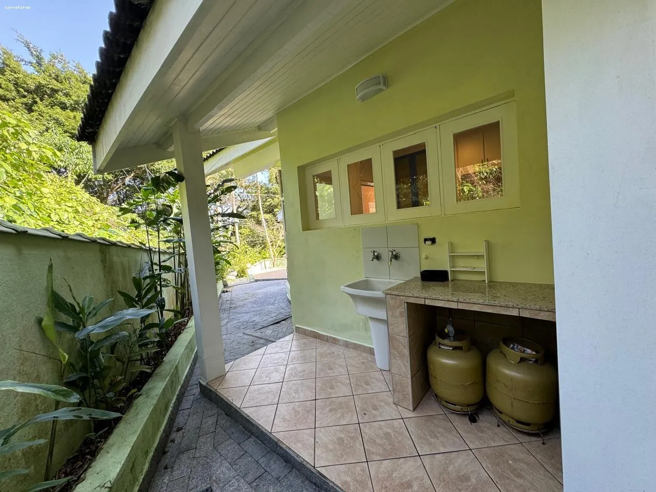 Imagem Casa na Praia para Venda em São Sebastião, Guaeca, 5 dormitórios, 3 suítes, 4 banheiros, 3 vagas