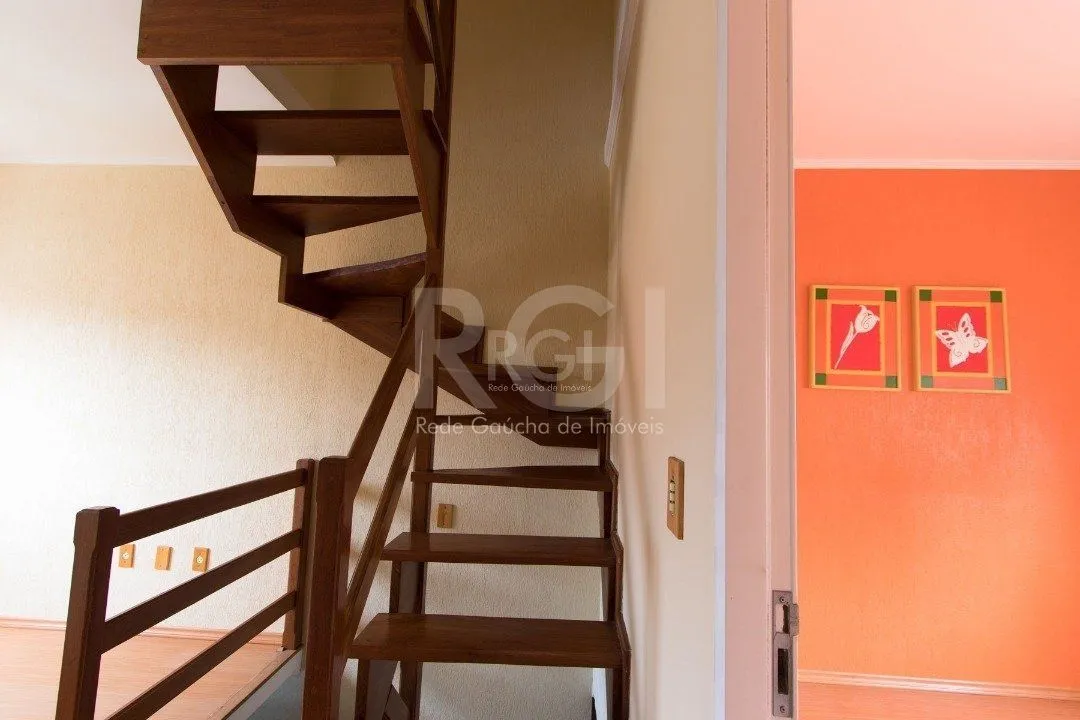 Imagem Casa Condominio para Venda - 92.32m², 3 dormitórios, sendo 1 suites, 2 vagas - Cristal