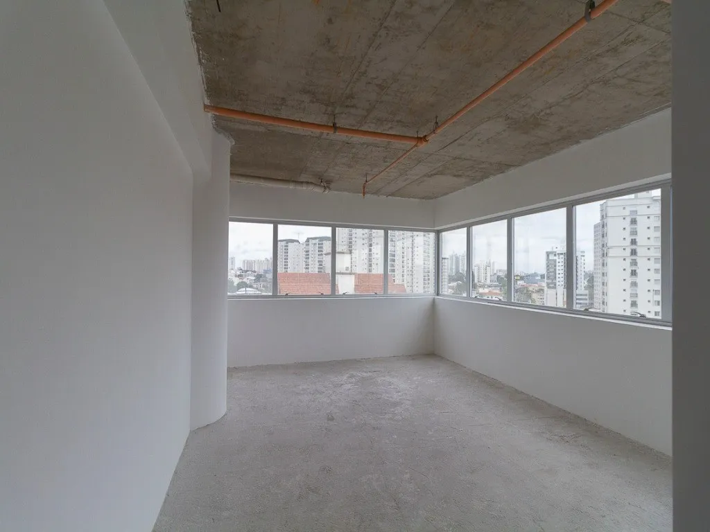 Imagem Sala à venda no Centro de Santo André-SP: 1 sala, 1 banheiro, 1 vaga de garagem, 37,00m² pronto para você!