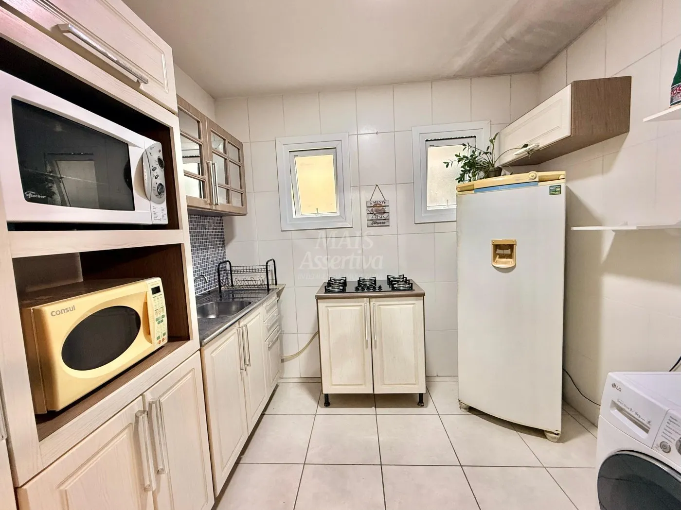 Imagem Apartamento semi mobiliado para venda, no condomínio Residencial Via Brasil, bairro São Jorge em NH