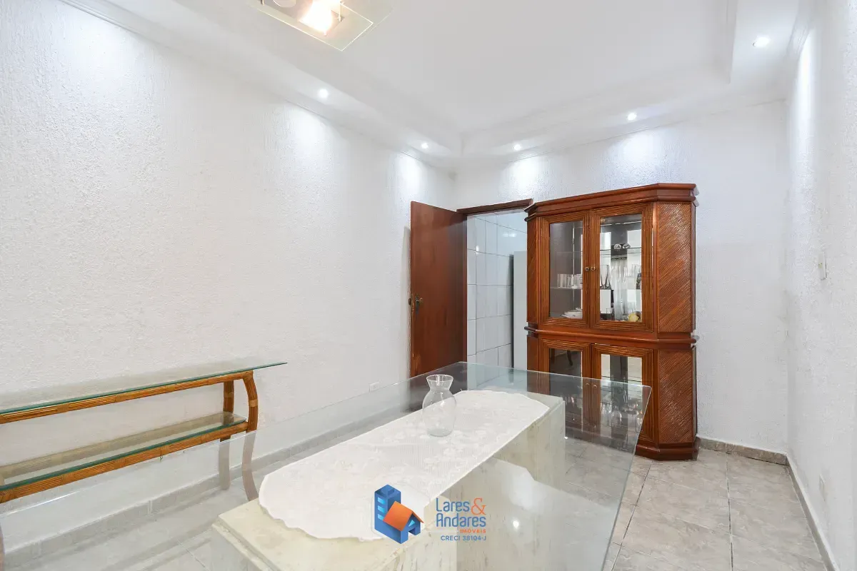 Imagem Casa de vila para venda em Cambuci com 3 quartos, sendo 3 suítes, 200m²