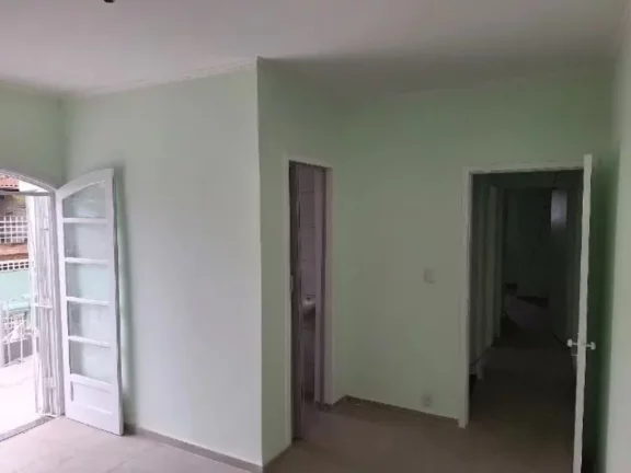 Imagem Sobrado à Venda em Mauá-SP, Parque São Vicente: 3 Quartos, 3 Suítes, 4 Banheiros, 2 Vagas, 145m² de Área