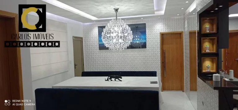 Imagem Maravilhosa casa sobreposta na ponta da praia à venda