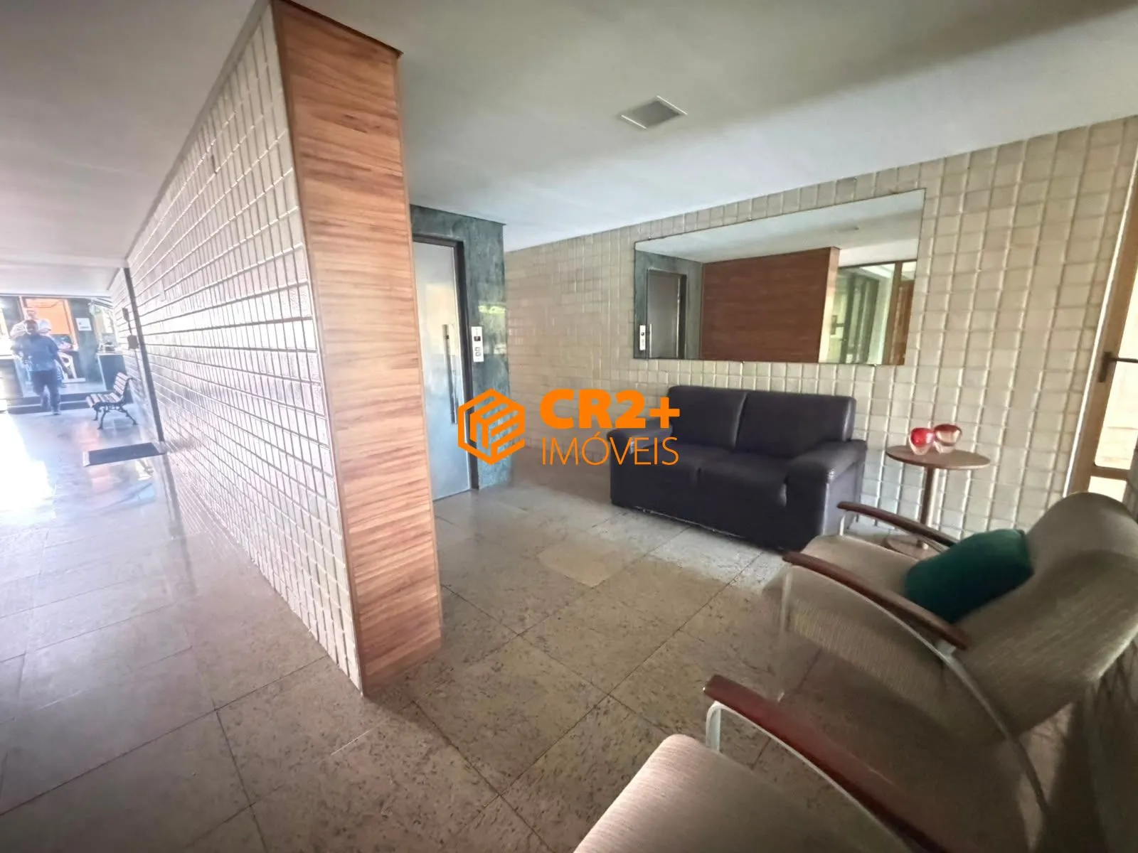 Imagem Vendo excelente apartamento beira mar de Candeias com 3 quartos e 2 vagas de gar