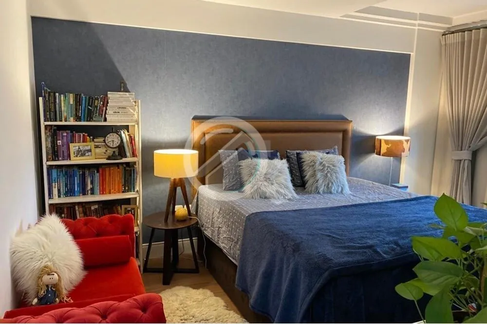 Imagem No bairro Petrópolis, na Rua Palmeira, Apartamento semi mobiliado de 03 Dormitórios (01 suite com ...