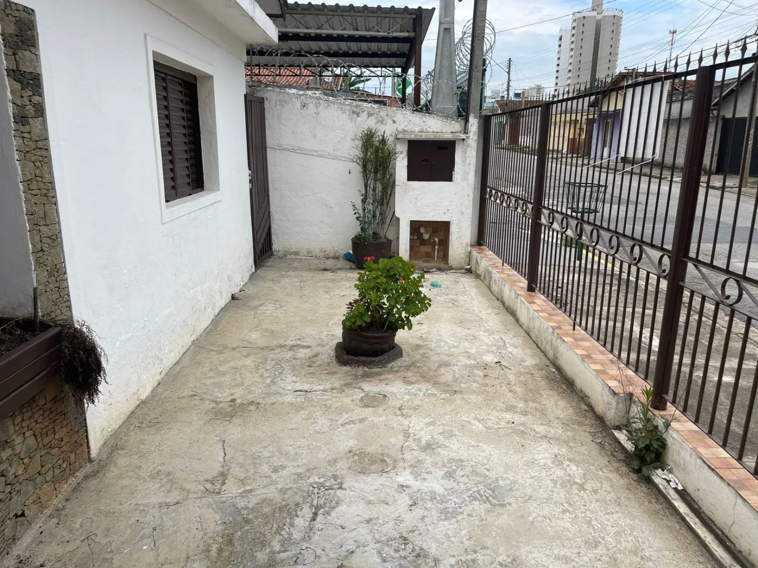 Foto do imóvel Casa à venda 2 Quartos, 1 Vaga, 300M², Água Preta, Pindamonhangaba - SP