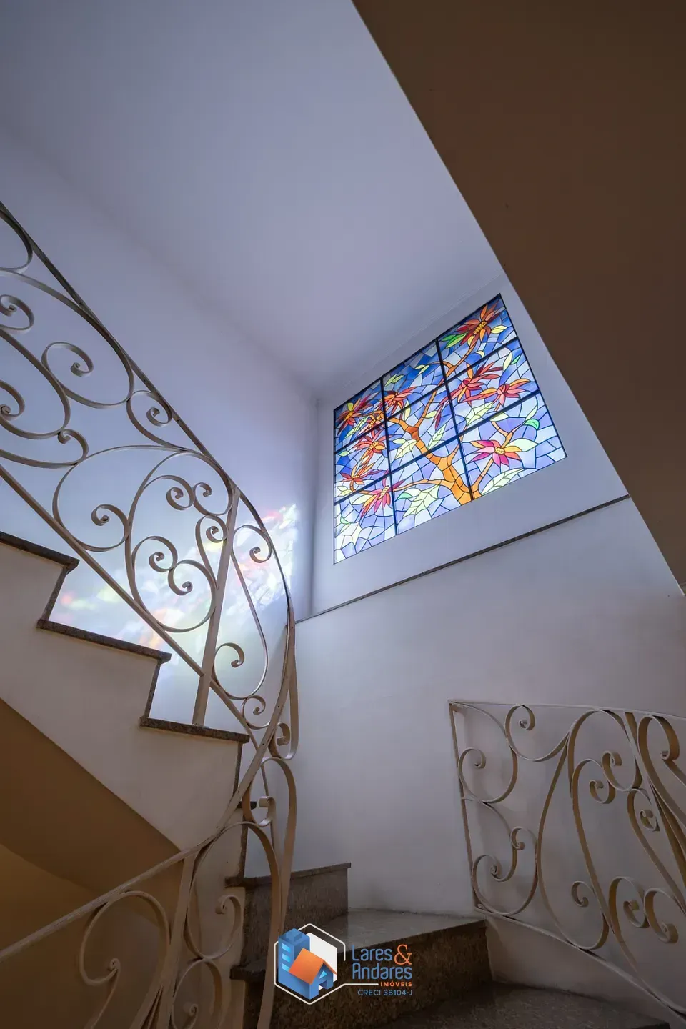 Imagem Casa para venda e locação em Bela Aliança com 3 quartos, sendo 3 suítes, 425m²