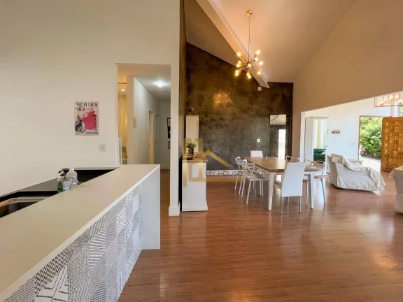 Imagem Casa Linear com 3 quartos com terreno plano e lazer privativo.