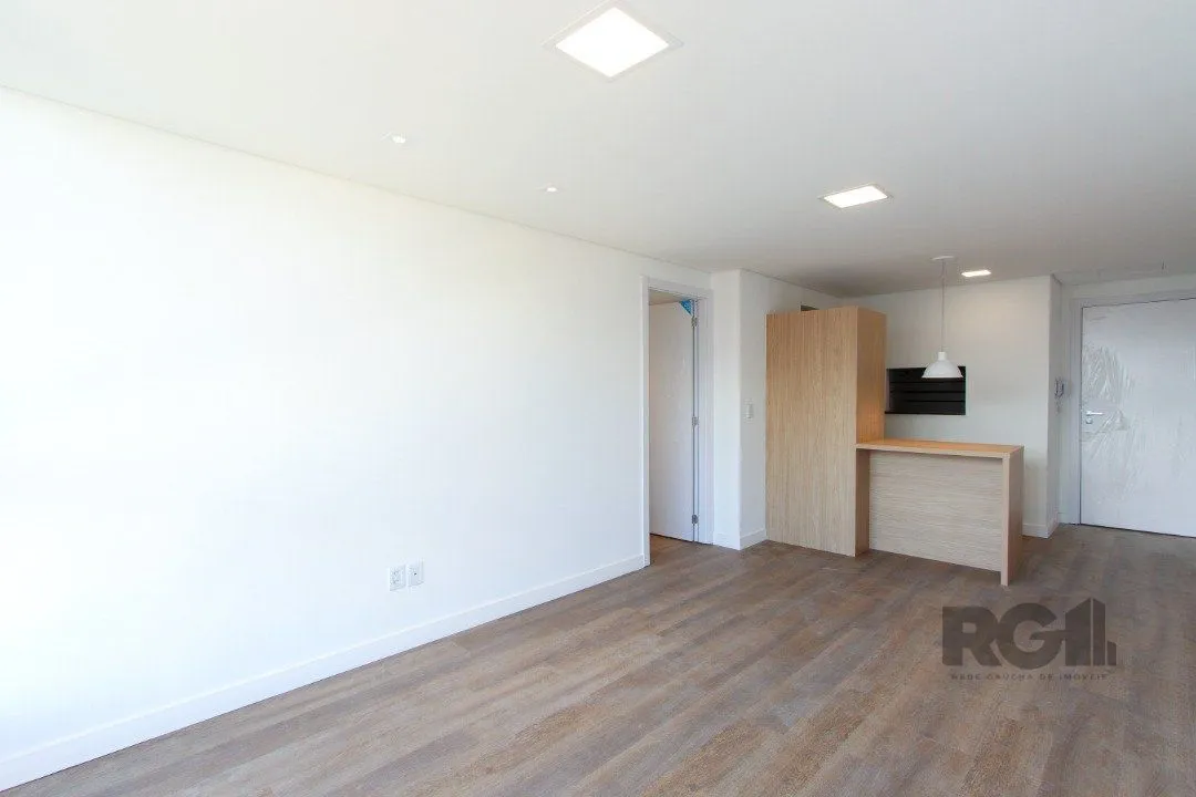 Imagem Apartamento em Porto Alegre no Bairro Petrópolis, de 2 quartos, semi mobiliado.