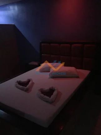 Imagem Motel em funcionamento à venda com 10 suítes e faturamento mensal