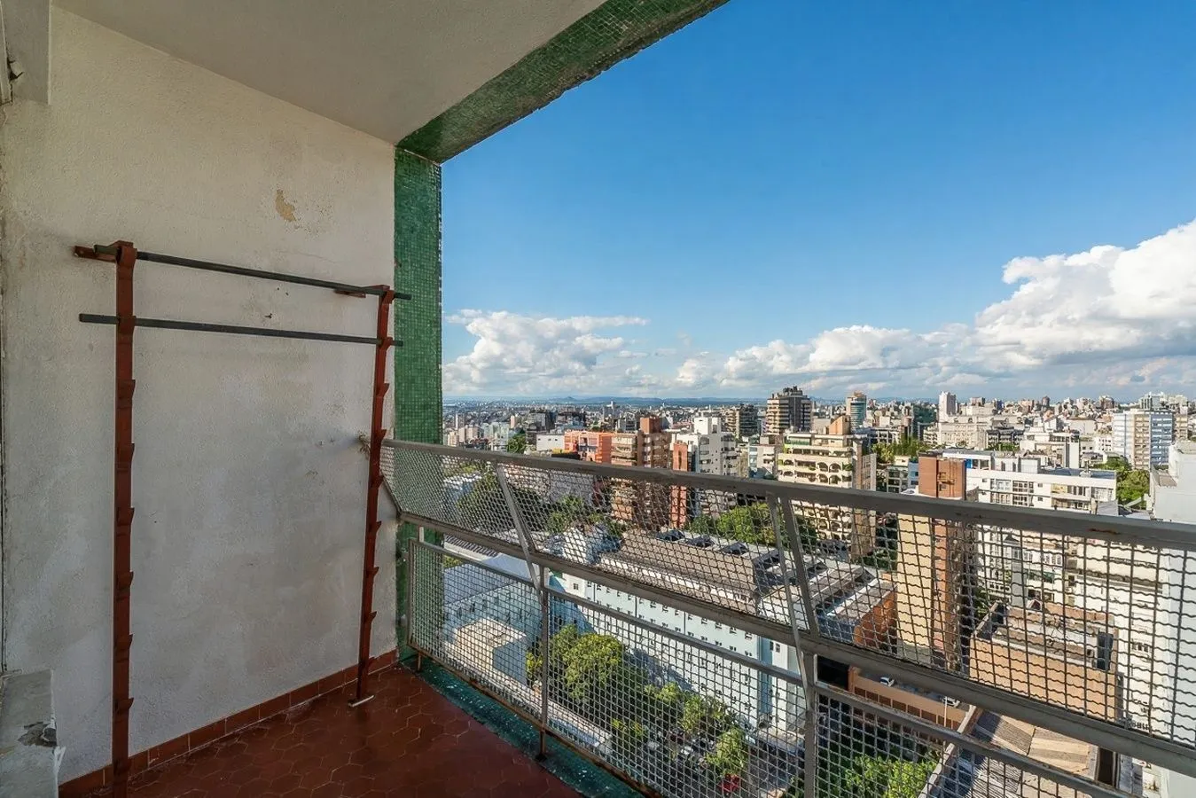 Imagem Vende-se apartamento com 3 quartos( 1 suíte), 160m² e 1 vaga - Independência