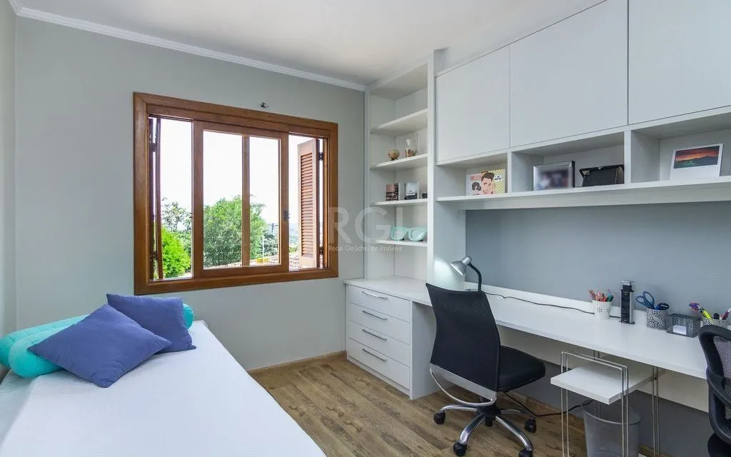 Imagem Casa Condominio de 3 dormitórios 3 vagas - bairro Nonoai