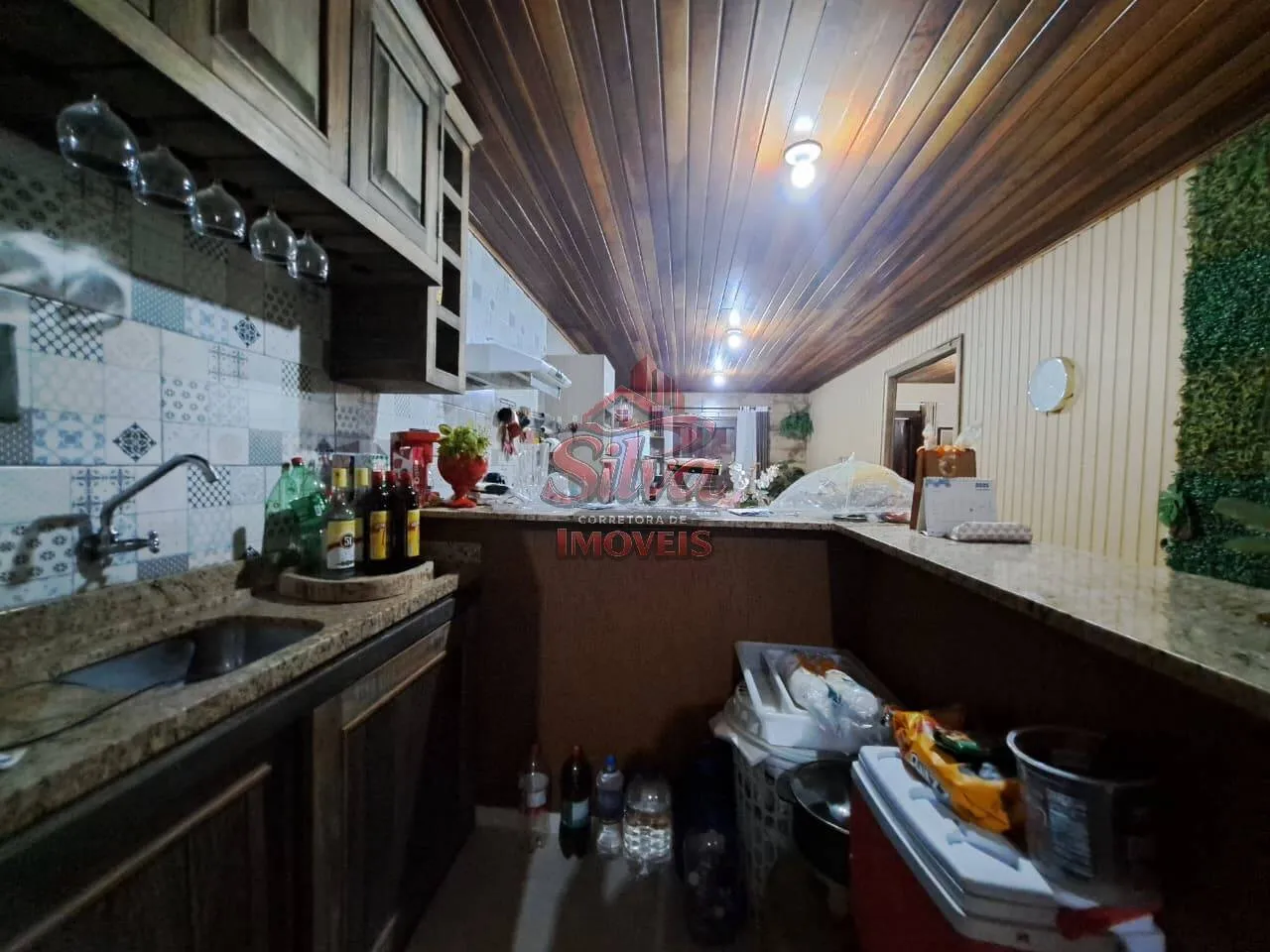 Imagem Casa 3 dormitórios de esquina em Albatroz