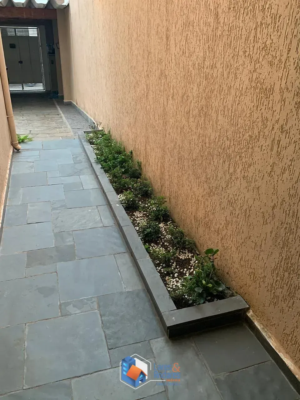 Imagem Sobrado para venda em Planalto Paulista com 3 quartos, sendo 2 suítes, 250m²