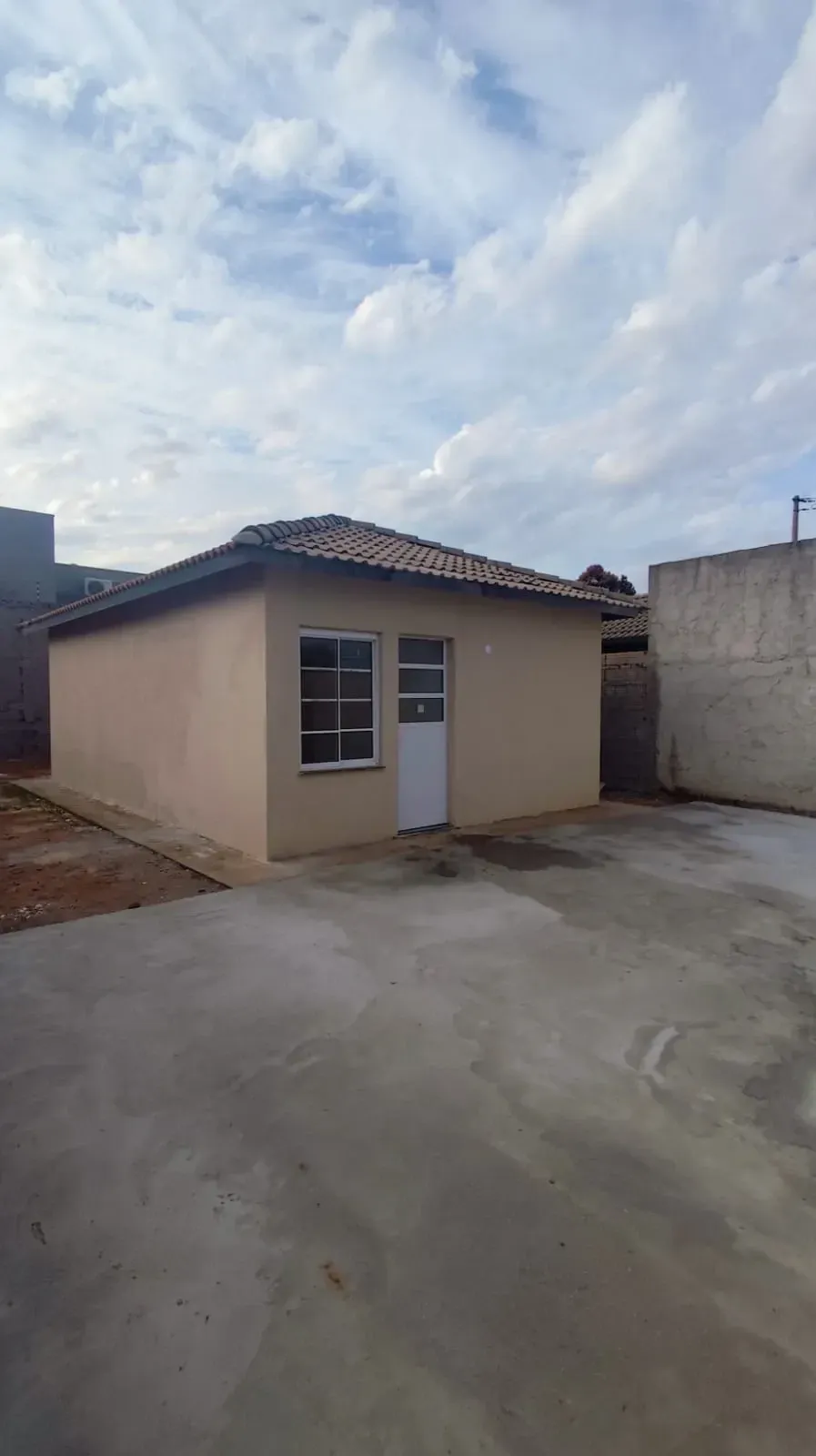Imagem Casa com 2 Quartos à Venda, 46 m² em Parque Residencial Dignidade - São José do Rio Preto